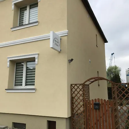 Kathia Goscinne 3* 卡托维兹